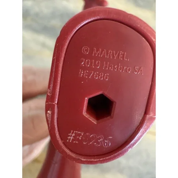 Marvel Bend & Flex Black Red Suit Spider-Man Venom Action Figure Hasbro #70236 - Picture 3 of 6